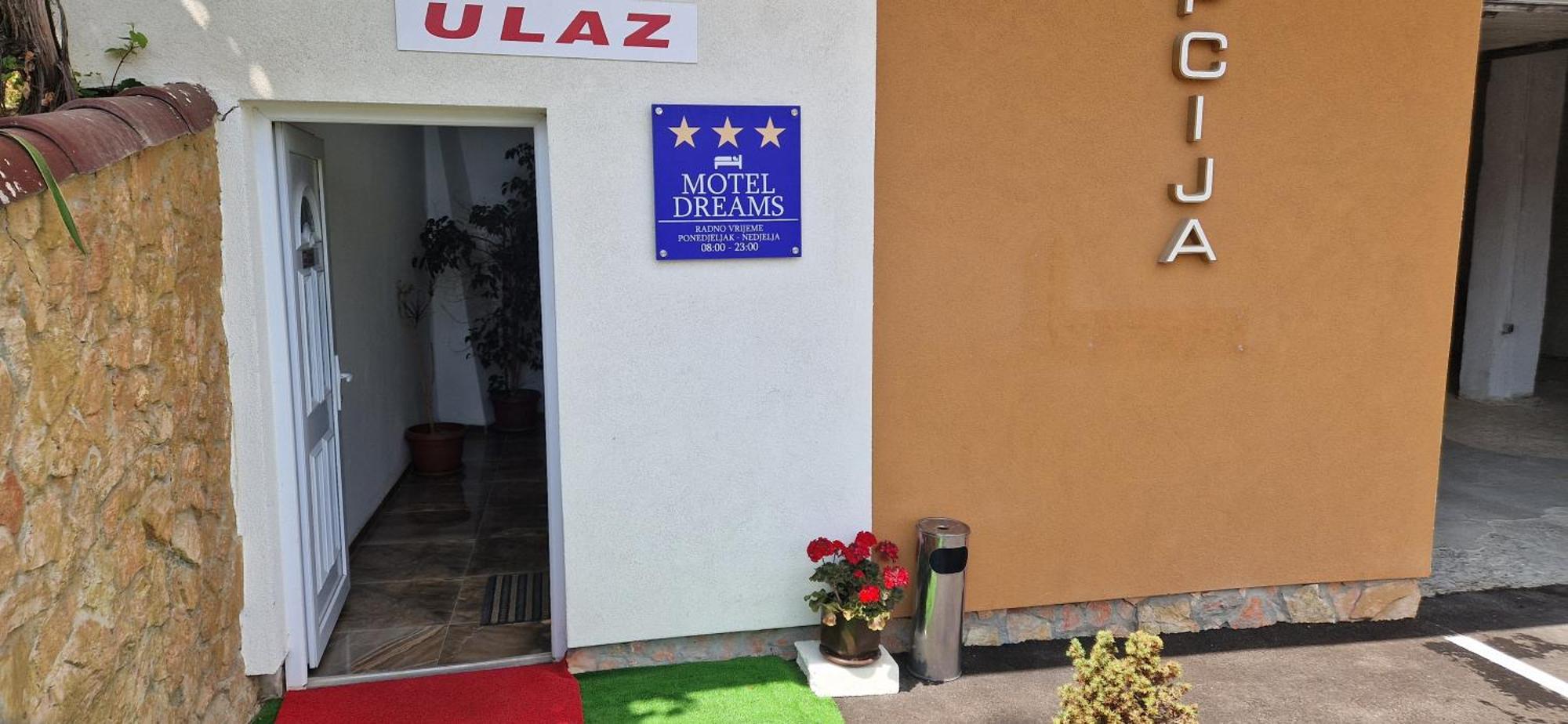 Motel Dreams Novi Travnik Экстерьер фото