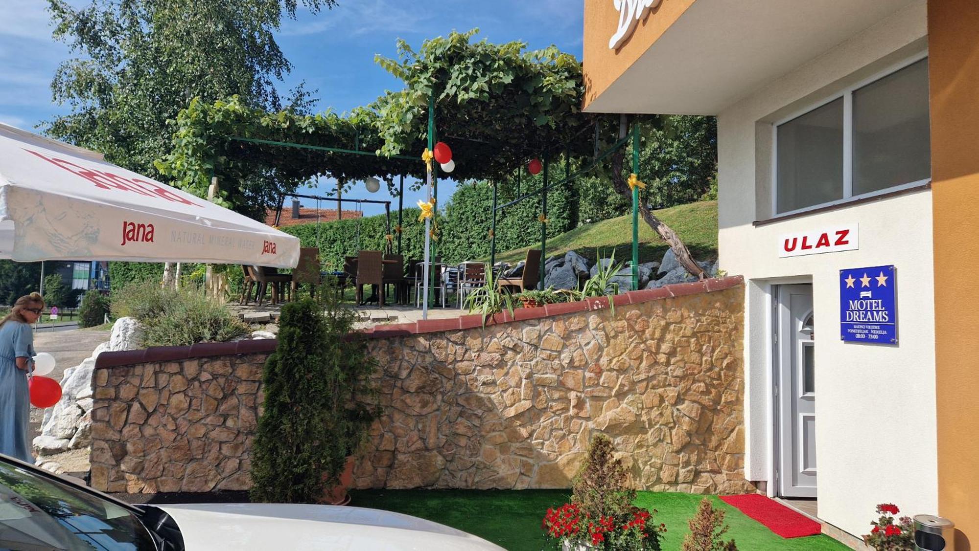 Motel Dreams Novi Travnik Экстерьер фото