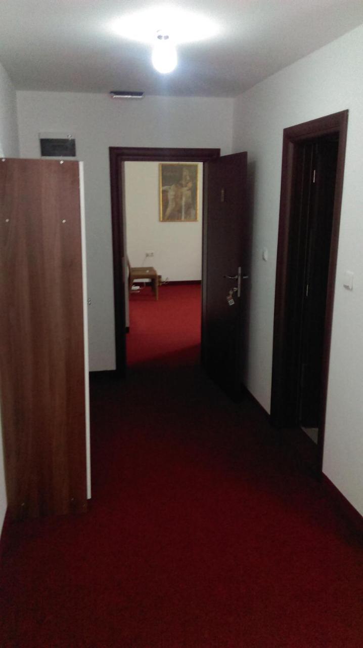 Motel Dreams Novi Travnik Экстерьер фото