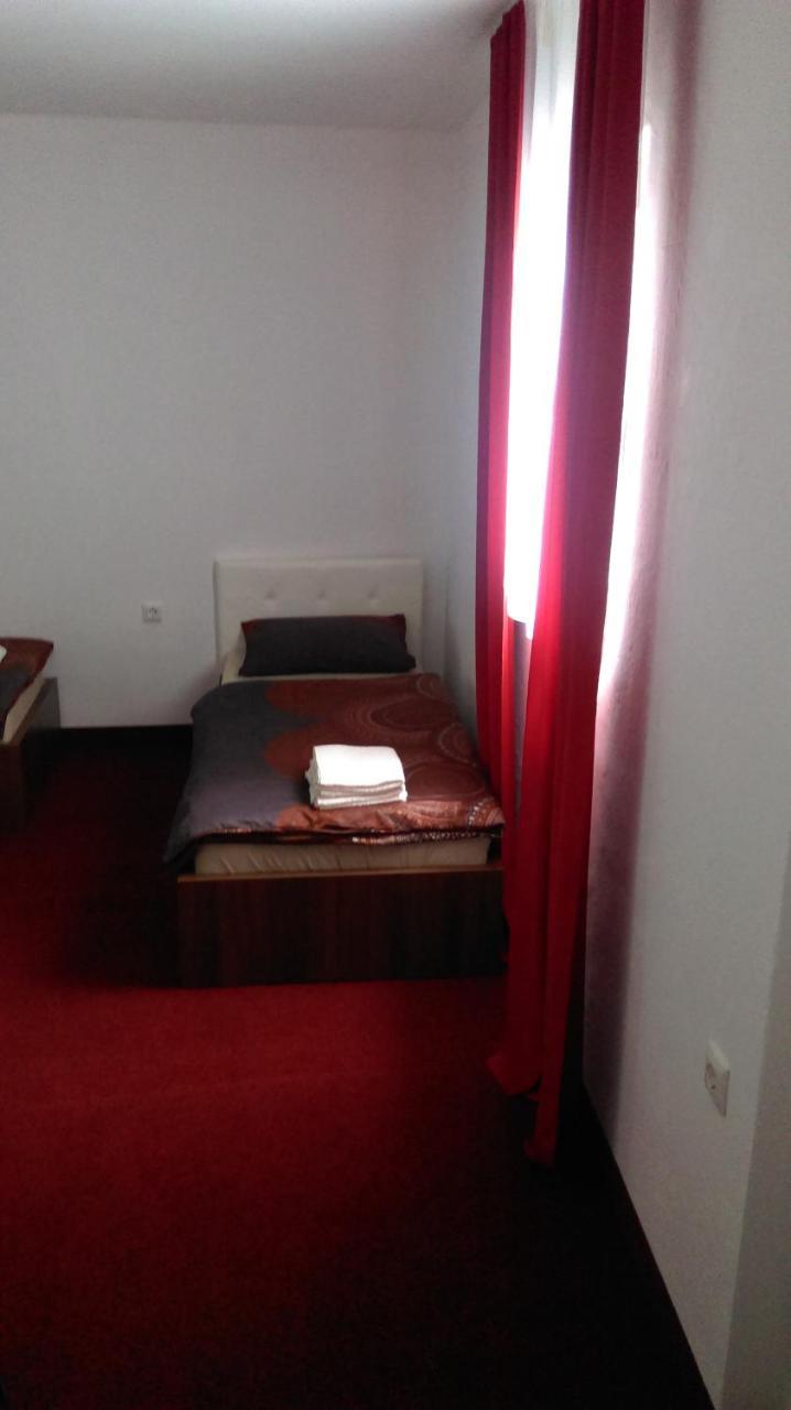 Motel Dreams Novi Travnik Экстерьер фото