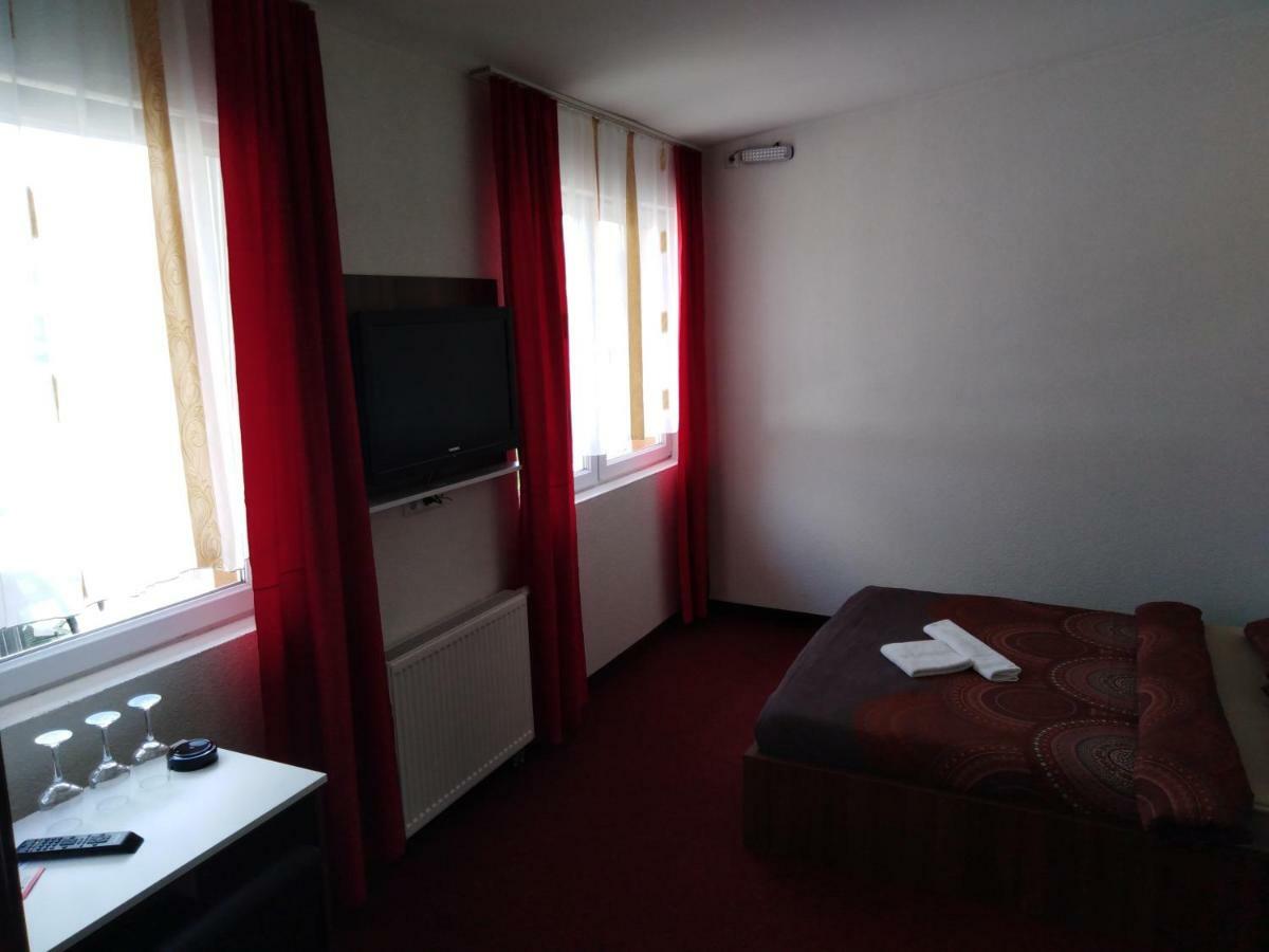 Motel Dreams Novi Travnik Экстерьер фото